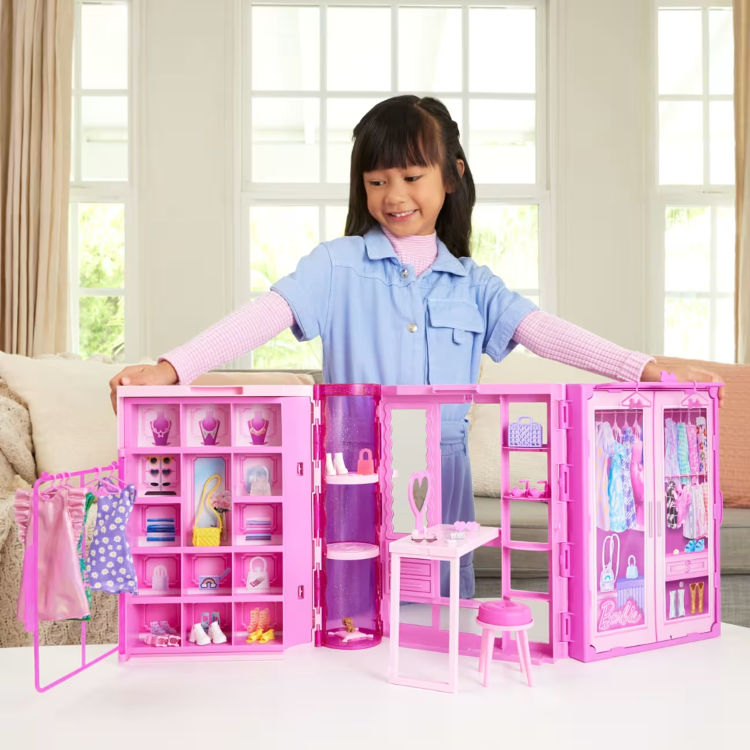 images/13353000028297003_zc_v1_1779763797587_barbie_dream_closet.png